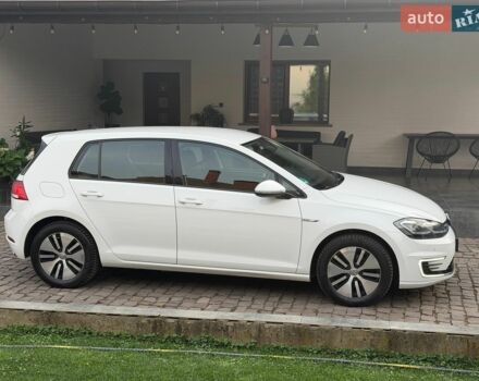 Білий Фольксваген e-Golf, об'ємом двигуна 0 л та пробігом 99 тис. км за 13750 $, фото 7 на Automoto.ua