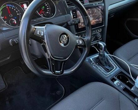 Белый Фольксваген e-Golf, объемом двигателя 0 л и пробегом 47 тыс. км за 15500 $, фото 15 на Automoto.ua