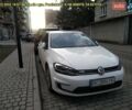 Белый Фольксваген e-Golf, объемом двигателя 0 л и пробегом 59 тыс. км за 14700 $, фото 3 на Automoto.ua