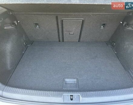 Белый Фольксваген e-Golf, объемом двигателя 0 л и пробегом 48 тыс. км за 13900 $, фото 12 на Automoto.ua