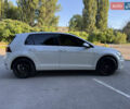 Белый Фольксваген e-Golf, объемом двигателя 0 л и пробегом 88 тыс. км за 15100 $, фото 10 на Automoto.ua