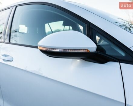Белый Фольксваген e-Golf, объемом двигателя 0 л и пробегом 78 тыс. км за 15300 $, фото 6 на Automoto.ua