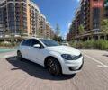 Белый Фольксваген e-Golf, объемом двигателя 0 л и пробегом 137 тыс. км за 16500 $, фото 7 на Automoto.ua