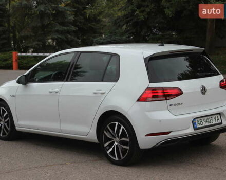 Белый Фольксваген e-Golf, объемом двигателя 0 л и пробегом 68 тыс. км за 14999 $, фото 19 на Automoto.ua