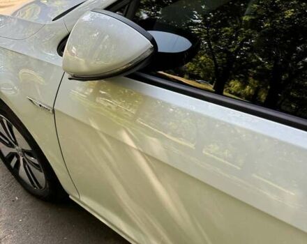 Білий Фольксваген e-Golf, об'ємом двигуна 0 л та пробігом 75 тис. км за 14650 $, фото 11 на Automoto.ua