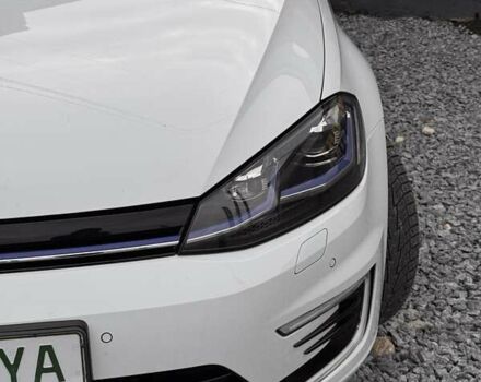 Белый Фольксваген e-Golf, объемом двигателя 0 л и пробегом 170 тыс. км за 13000 $, фото 9 на Automoto.ua