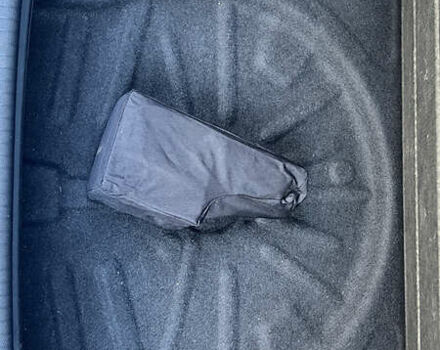 Белый Фольксваген e-Golf, объемом двигателя 0 л и пробегом 84 тыс. км за 13250 $, фото 66 на Automoto.ua