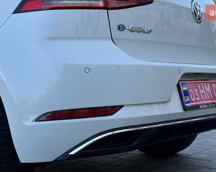 Белый Фольксваген e-Golf, объемом двигателя 0 л и пробегом 84 тыс. км за 13250 $, фото 44 на Automoto.ua