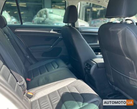 Білий Фольксваген e-Golf, об'ємом двигуна 35 л та пробігом 44 тис. км за 19200 $, фото 13 на Automoto.ua