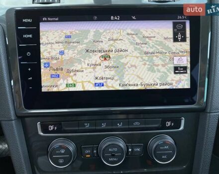 Белый Фольксваген e-Golf, объемом двигателя 0 л и пробегом 36 тыс. км за 14900 $, фото 22 на Automoto.ua