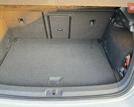 Белый Фольксваген e-Golf, объемом двигателя 0 л и пробегом 73 тыс. км за 17900 $, фото 59 на Automoto.ua