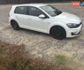 Белый Фольксваген e-Golf, объемом двигателя 0 л и пробегом 67 тыс. км за 16000 $, фото 2 на Automoto.ua