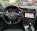Белый Фольксваген e-Golf, объемом двигателя 0 л и пробегом 32 тыс. км за 14400 $, фото 18 на Automoto.ua