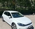 Белый Фольксваген e-Golf, объемом двигателя 0 л и пробегом 230 тыс. км за 10900 $, фото 1 на Automoto.ua