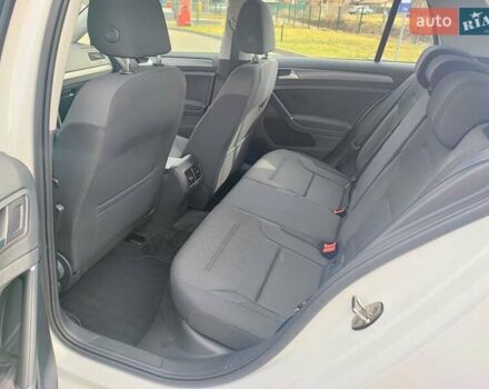 Білий Фольксваген e-Golf, об'ємом двигуна 0 л та пробігом 20 тис. км за 14200 $, фото 15 на Automoto.ua