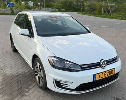 Белый Фольксваген e-Golf, объемом двигателя 0 л и пробегом 138 тыс. км за 11200 $, фото 9 на Automoto.ua