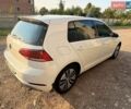 Белый Фольксваген e-Golf, объемом двигателя 0 л и пробегом 92 тыс. км за 14750 $, фото 5 на Automoto.ua