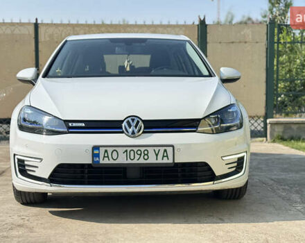 Белый Фольксваген e-Golf, объемом двигателя 0 л и пробегом 73 тыс. км за 17900 $, фото 2 на Automoto.ua