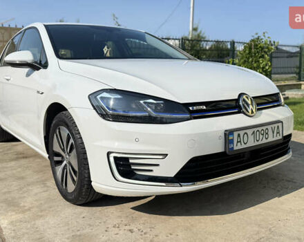 Белый Фольксваген e-Golf, объемом двигателя 0 л и пробегом 73 тыс. км за 17900 $, фото 1 на Automoto.ua