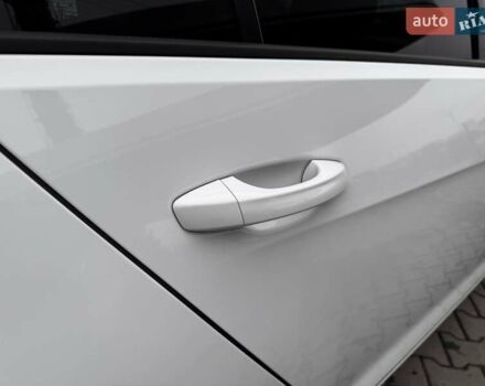Белый Фольксваген e-Golf, объемом двигателя 0 л и пробегом 71 тыс. км за 12999 $, фото 20 на Automoto.ua