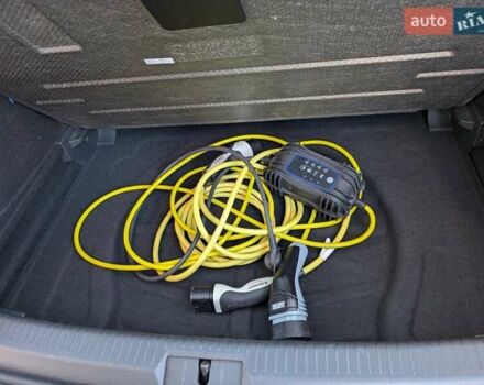 Білий Фольксваген e-Golf, об'ємом двигуна 0 л та пробігом 28 тис. км за 14900 $, фото 35 на Automoto.ua