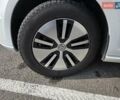 Белый Фольксваген e-Golf, объемом двигателя 0 л и пробегом 96 тыс. км за 14441 $, фото 11 на Automoto.ua