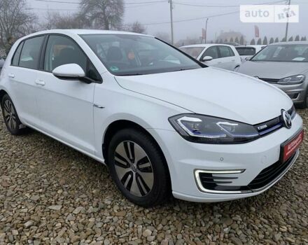 Білий Фольксваген e-Golf, об'ємом двигуна 0 л та пробігом 14 тис. км за 16500 $, фото 13 на Automoto.ua