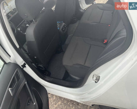 Белый Фольксваген e-Golf, объемом двигателя 0 л и пробегом 67 тыс. км за 16000 $, фото 5 на Automoto.ua