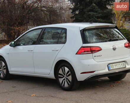 Белый Фольксваген e-Golf, объемом двигателя 0 л и пробегом 69 тыс. км за 13999 $, фото 11 на Automoto.ua