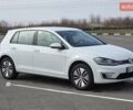 Білий Фольксваген e-Golf, об'ємом двигуна 0 л та пробігом 96 тис. км за 14400 $, фото 8 на Automoto.ua