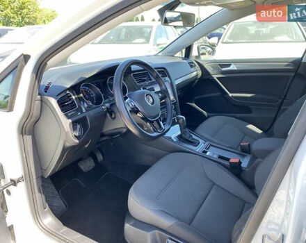 Белый Фольксваген e-Golf, объемом двигателя 0 л и пробегом 22 тыс. км за 14400 $, фото 1 на Automoto.ua