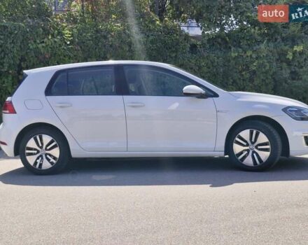 Белый Фольксваген e-Golf, объемом двигателя 0 л и пробегом 70 тыс. км за 14500 $, фото 2 на Automoto.ua
