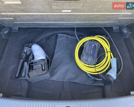 Белый Фольксваген e-Golf, объемом двигателя 0 л и пробегом 22 тыс. км за 14400 $, фото 58 на Automoto.ua