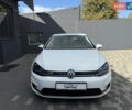 Белый Фольксваген e-Golf, объемом двигателя 0 л и пробегом 137 тыс. км за 13800 $, фото 2 на Automoto.ua