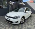Белый Фольксваген e-Golf, объемом двигателя 0 л и пробегом 137 тыс. км за 13800 $, фото 10 на Automoto.ua