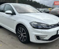 Белый Фольксваген e-Golf, объемом двигателя 0 л и пробегом 98 тыс. км за 16450 $, фото 7 на Automoto.ua