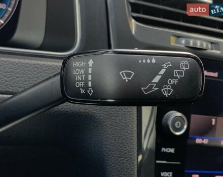 Белый Фольксваген e-Golf, объемом двигателя 0 л и пробегом 73 тыс. км за 13955 $, фото 45 на Automoto.ua