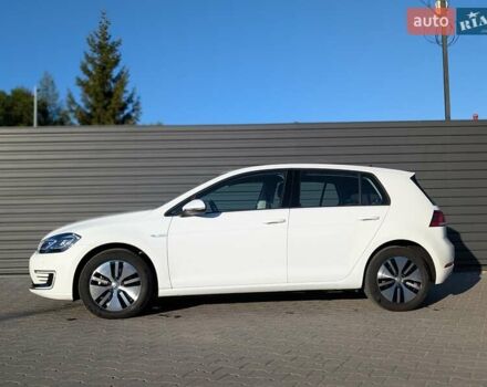 Білий Фольксваген e-Golf, об'ємом двигуна 0 л та пробігом 28 тис. км за 14900 $, фото 11 на Automoto.ua
