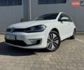 Белый Фольксваген e-Golf, объемом двигателя 0 л и пробегом 62 тыс. км за 16500 $, фото 1 на Automoto.ua