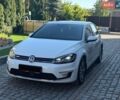 Белый Фольксваген e-Golf, объемом двигателя 0 л и пробегом 75 тыс. км за 14999 $, фото 1 на Automoto.ua