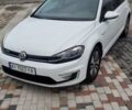 Белый Фольксваген e-Golf, объемом двигателя 0 л и пробегом 97 тыс. км за 13600 $, фото 9 на Automoto.ua