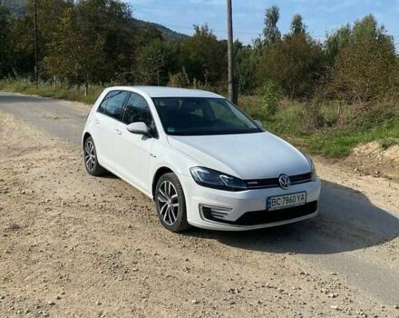 Белый Фольксваген e-Golf, объемом двигателя 0 л и пробегом 46 тыс. км за 14900 $, фото 1 на Automoto.ua