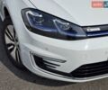 Белый Фольксваген e-Golf, объемом двигателя 0 л и пробегом 108 тыс. км за 15300 $, фото 2 на Automoto.ua