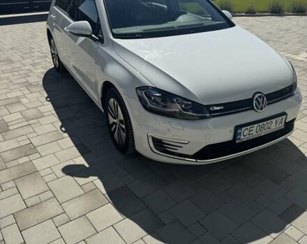 Белый Фольксваген e-Golf, объемом двигателя 0 л и пробегом 79 тыс. км за 15300 $, фото 2 на Automoto.ua