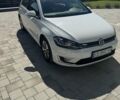 Белый Фольксваген e-Golf, объемом двигателя 0 л и пробегом 79 тыс. км за 15300 $, фото 2 на Automoto.ua