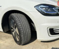 Белый Фольксваген e-Golf, объемом двигателя 0 л и пробегом 73 тыс. км за 17900 $, фото 12 на Automoto.ua