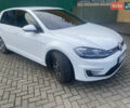 Белый Фольксваген e-Golf, объемом двигателя 0 л и пробегом 28 тыс. км за 15500 $, фото 1 на Automoto.ua