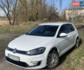 Белый Фольксваген e-Golf, объемом двигателя 0 л и пробегом 37 тыс. км за 15700 $, фото 1 на Automoto.ua