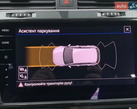 Белый Фольксваген e-Golf, объемом двигателя 0 л и пробегом 32 тыс. км за 14400 $, фото 46 на Automoto.ua