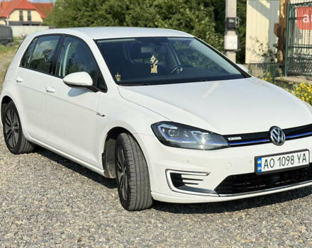Белый Фольксваген e-Golf, объемом двигателя 0 л и пробегом 73 тыс. км за 17900 $, фото 30 на Automoto.ua